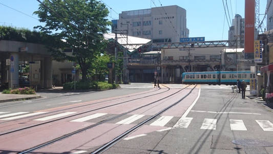 見えるは京阪電鉄「浜大津駅」
